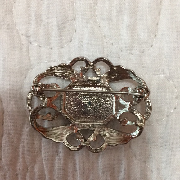 Silver Pin - Picture 2 of 3